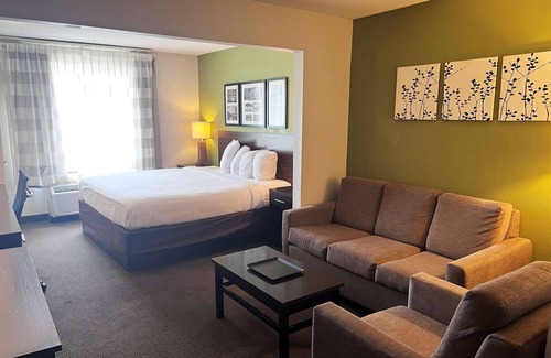 Jackson Hotel | Ramada By Wyndham Jackson Ms