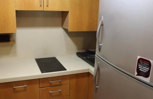 Kiryat HaLeom Condominio | Ramada By Wyndham Jerusalem Hotel Private Suites 1 Bedroom Condo by RedAwning