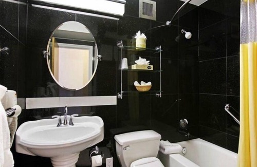 North Bergen Hotel | Ramada by Wyndham North Bergen