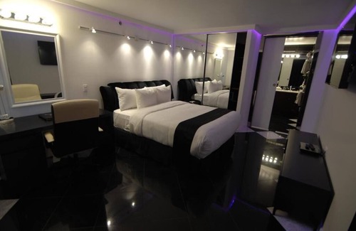 North Bergen Hotel | Ramada by Wyndham North Bergen