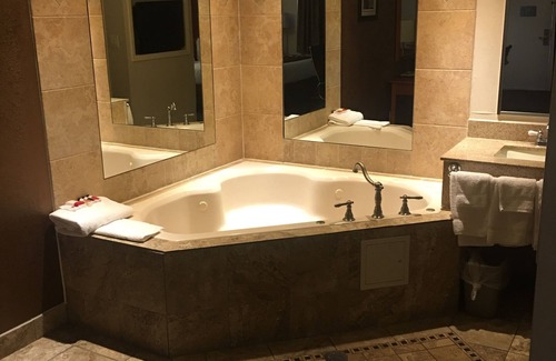 Rockville Centre Hotel | Ramada by Wyndham Rockville Centre