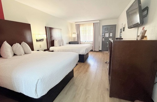 West San Antonio Hotel | Ramada by Wyndham San Antonio Near SeaWorld/Lackland AFB