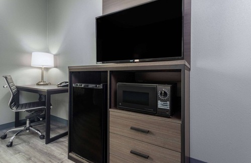 Sellersburg Hotel | Ramada by Wyndham Sellersburg/Louisville North