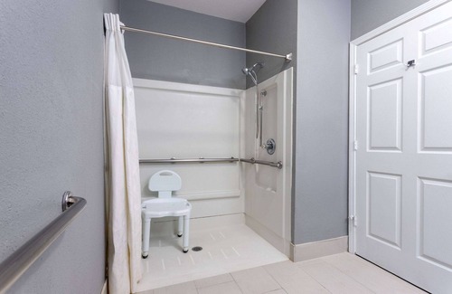Sellersburg Hotel | Ramada by Wyndham Sellersburg/Louisville North