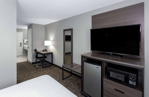 Sellersburg Hotel | Ramada by Wyndham Sellersburg/Louisville North