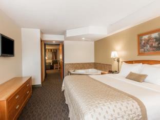 Sioux Falls Hotel | Ramada by Wyndham Sioux Falls Airport - Waterpark Resort & Event Center