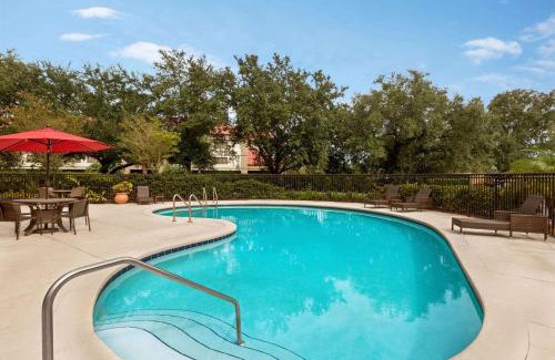 Airport North Hotel | Ramada by Wyndham Suites Orlando Airport- Free Airport Shuttle
