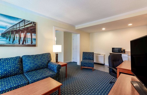 Northeast Virginia Beach Hotel | Ramada by Wyndham Virginia Beach