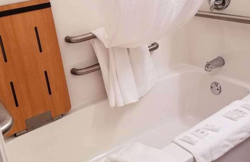 Williston Hotel | Ramada by Wyndham Williston