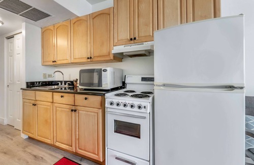 Sunny Isles Beach Hotel | Ramada Plaza by Wyndham Marco Polo Beach Resort
