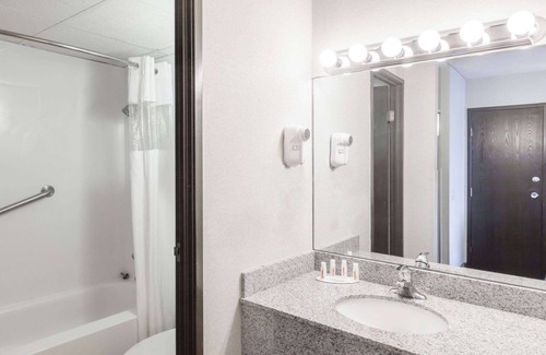 Albany Hotel | Ramada Plaza by Wyndham Albany