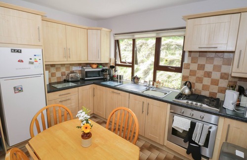 Ballaghnabehy Cabaña | RAMBLER'S REST, pet friendly in Manorhamilton, County Leitrim