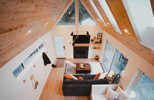 Index Cabina | Ramblin' Rose Riverfront, Hot tub, Pet frdly, Cozy