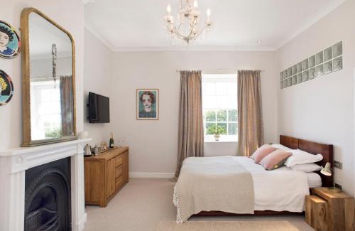 Rame Cama Y Desayuno | Rame Barton Guest House and Pottery