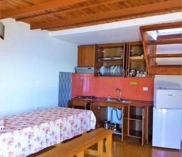 Radhime Casa | Ramo's Spectacular 2-Story Holiday Home with Radhime Views