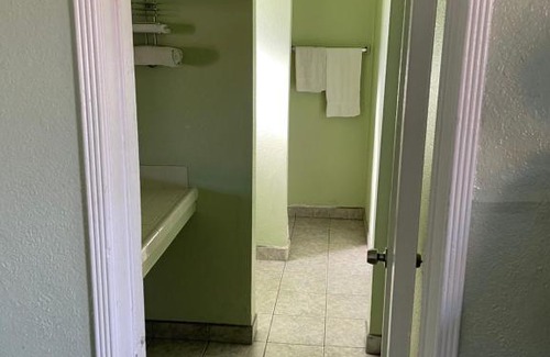 Hemet Hotel | RAMONA MOTEL