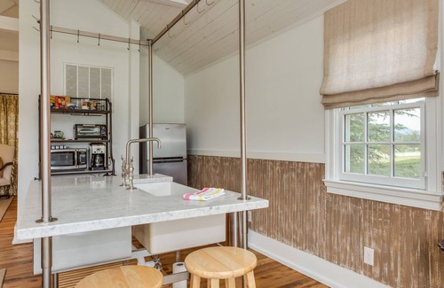 Greenwood Casa | Ramsay Estate | Carriage House w/ Mountain Views
