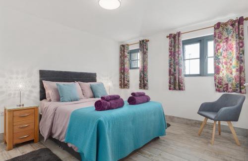 Haverfordwest Apartamento | Ramsey Sea View Cottage - Dog Friendly