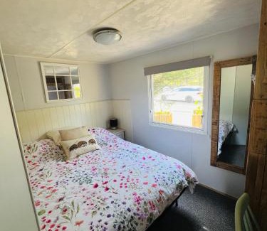 Upper Hulme Otro | Ramshaw View