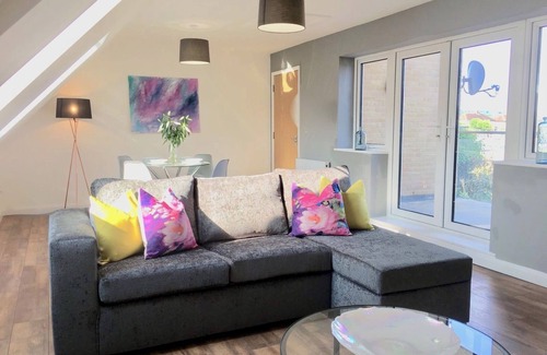 Cowley Apartamento | Rana Ct 4 (Lewis Suite) | 1 Bed 1st Floor Apt.