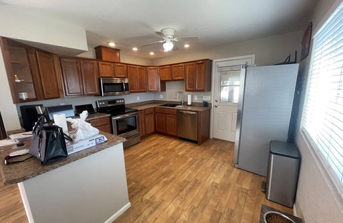 Desert Hills Otro | Ranch house with horse stalls