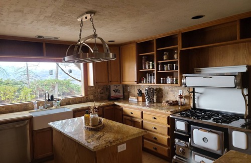 Coalinga Casa | Ranch House with Mountain View