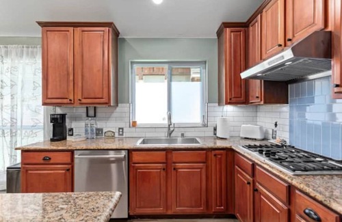 Plano Casa | Ranch Style Home Walk2Park+Shopping/Near Headquarters DR/Major Hospitals
