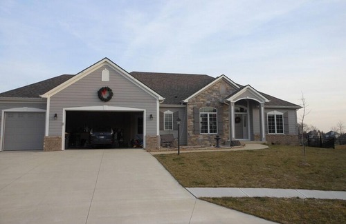 Saint Marys  Allen County Casa | Estilo rancho en Cul-de-Sac + Walkout