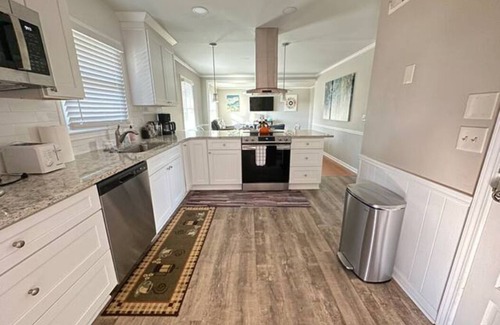 Roswell Casa | Ranch w/ king suite - pets, groups, long-term okay!