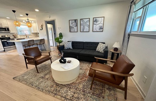 Bayview Casa | Rancher By the Bay - 1 Floor Living