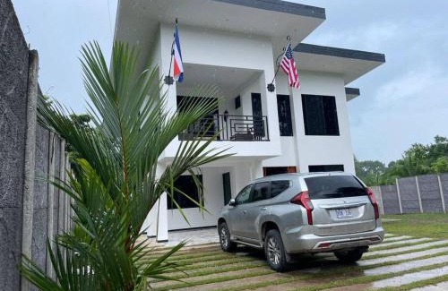 Canton Parrita Villa | Rancho Hope
