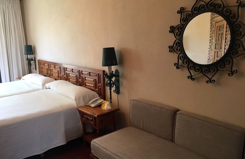 Arcos de San Miguel Hotel | Rancho Hotel El Atascadero