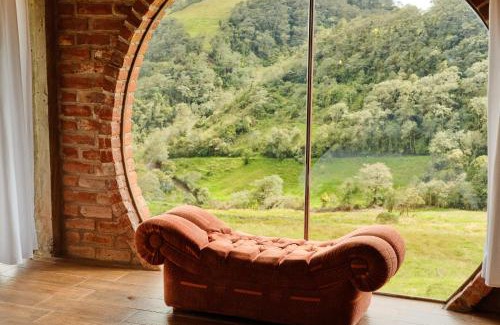 Baños de Agua Santa Otro | Rancho La Suiza