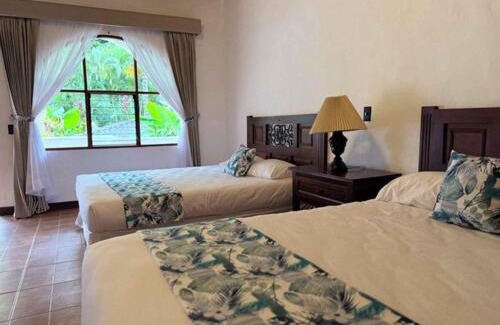 Orosi Hotel | Rancho Rio Perlas
