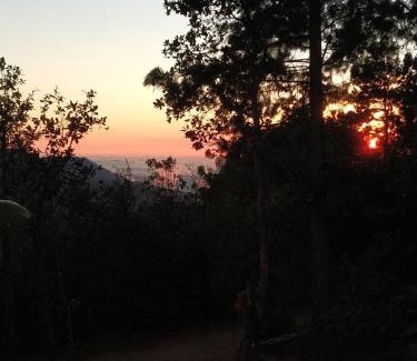 San Jose del Pacifico Chalet De Esquí | Rancho Samadhi