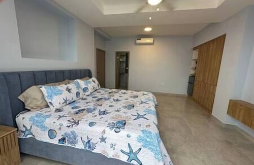 San Lorenzo Apartamento | Randi’s Oasis - The Pelican Room