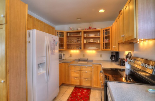 Rangeley Casa | ¡Hogar en el Lago Rangeley con área de playa y amplio césped para juegos al aire libre y diversión!