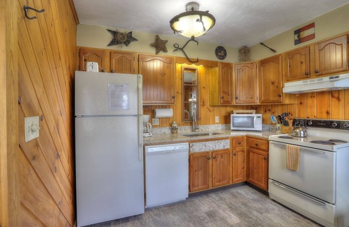 Rangeley Casa | Muy bien mantenido 2 minutos cabaña dormitorio del lago Rangeley