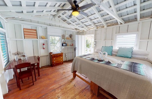 Placentia Cabina | Ranguana Caye Cabanas