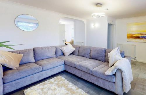 Biddenham Casa | Ranworth-house - Holiday Home In Bedford, Sleeps 5