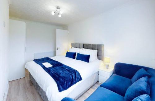 Biddenham Casa | Ranworth-house - Holiday Home In Bedford, Sleeps 5