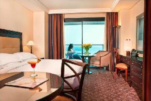 Beirut Apartamento | Raouche Arjaan by Rotana