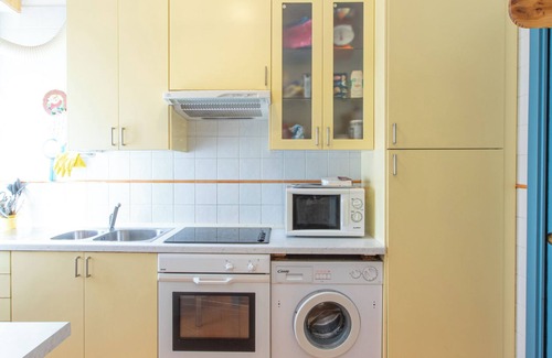 Zoagli Apartamento | Rapallo comfortable apartment a stone's throw from the sea with parking space