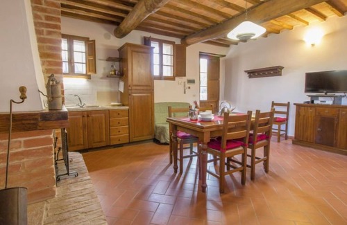 Rapolano Terme Apartamento | Rapolano by Interhome