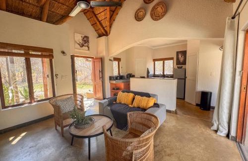 Hoedspruit Casa | Raptors Lodge - NXALATI