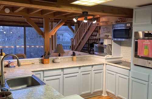 Monticello Casa | Rare A-Frame w/ Lake Cumberland Views