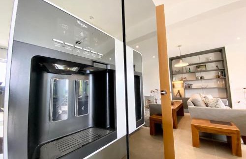 Bramley Casa | Rare & Breathtaking View With Secret Garden Bar