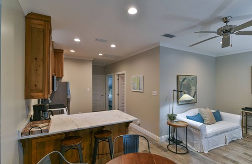 Daphne Cabaña | Rare Cottage in Heart of Downtown Daphne!