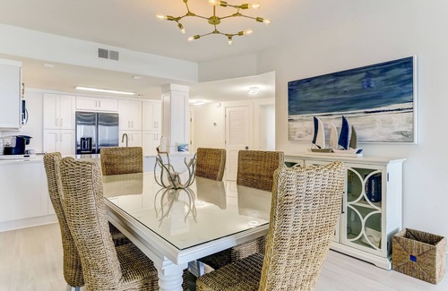 Fernandina Beach Condominio | RARE Direct Oceanfront Condo with TWO private balconies within OMNI resort