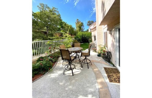 Aliso Viejo Casa | Rare Family home w/ 2 car Garage and Quaint Backyard